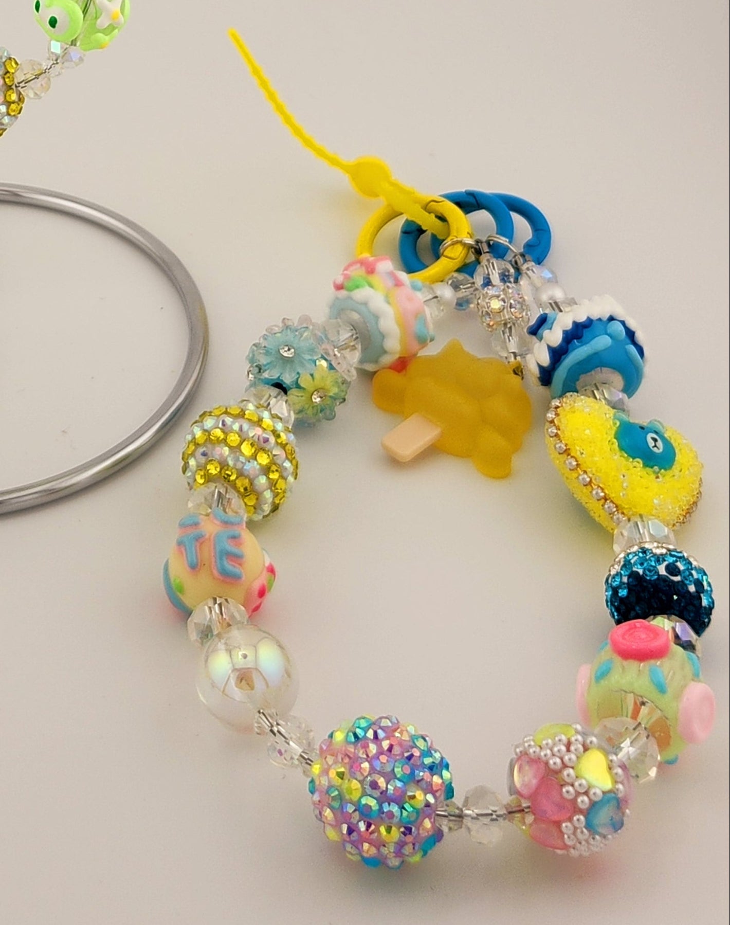 Bean Single Chain Charms w/ Dangle